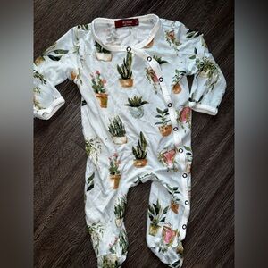 Milkbarn “plant” soft footie